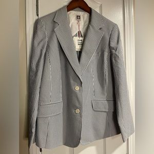 New with tags! Classic Anne Klein seersucker pale gray/blue blazer.